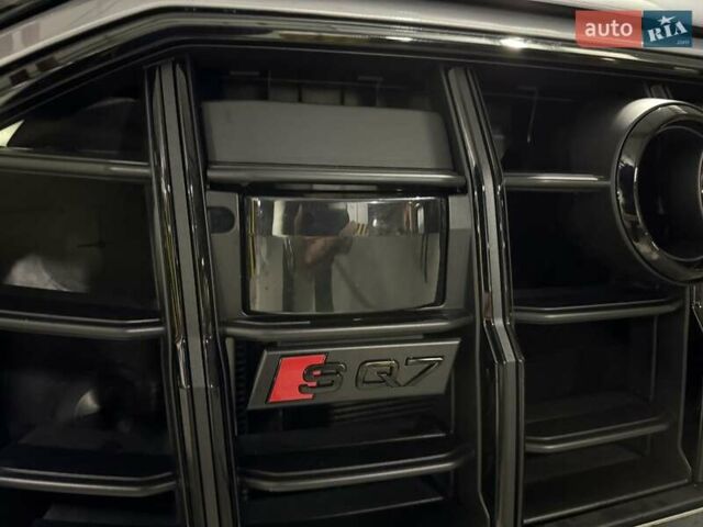Серый Ауди SQ7, объемом двигателя 4 л и пробегом 90 тыс. км за 68700 $, фото 18 на Automoto.ua