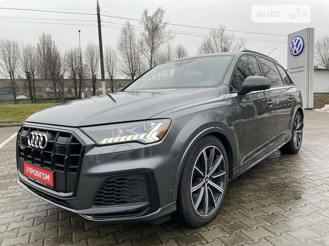 Сірий Ауді SQ7, об'ємом двигуна 4 л та пробігом 18 тис. км за 99900 $, фото 43 на Automoto.ua