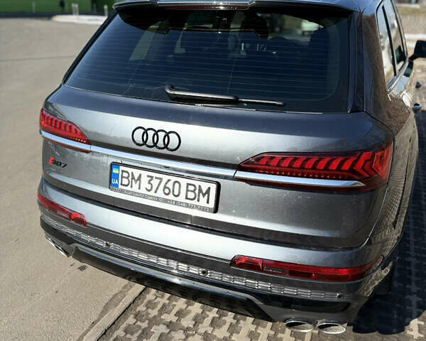 Сірий Ауді SQ7, об'ємом двигуна 3.96 л та пробігом 73 тис. км за 85000 $, фото 11 на Automoto.ua
