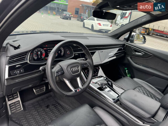 Сірий Ауді SQ7, об'ємом двигуна 4 л та пробігом 113 тис. км за 71900 $, фото 46 на Automoto.ua