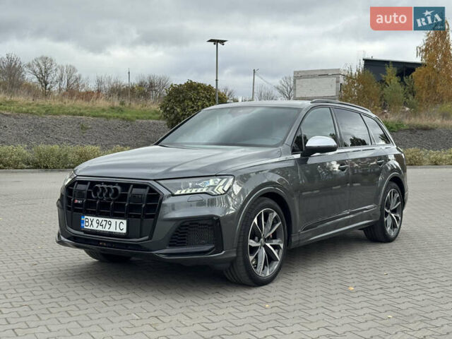 Сірий Ауді SQ7, об'ємом двигуна 4 л та пробігом 113 тис. км за 71900 $, фото 1 на Automoto.ua