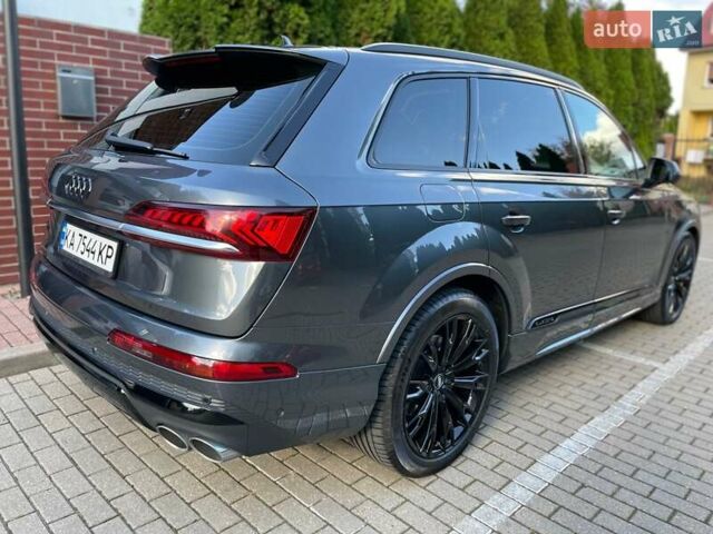 Сірий Ауді SQ7, об'ємом двигуна 4 л та пробігом 80 тис. км за 85000 $, фото 24 на Automoto.ua