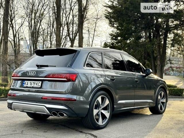 Сірий Ауді SQ7, об'ємом двигуна 4 л та пробігом 99 тис. км за 84500 $, фото 29 на Automoto.ua