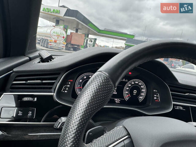 Сірий Ауді SQ7, об'ємом двигуна 4 л та пробігом 113 тис. км за 71900 $, фото 48 на Automoto.ua