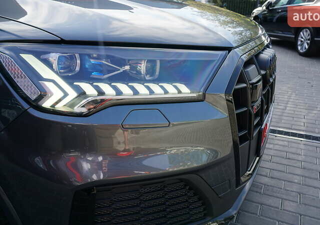 Сірий Ауді SQ7, об'ємом двигуна 3.96 л та пробігом 82 тис. км за 87900 $, фото 9 на Automoto.ua