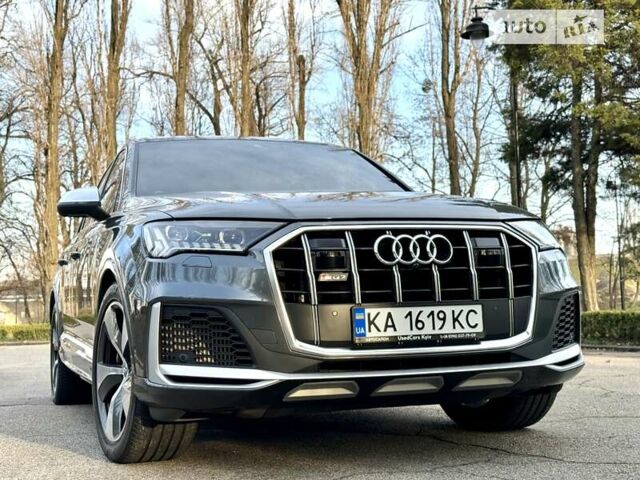 Серый Ауди SQ7, объемом двигателя 4 л и пробегом 99 тыс. км за 84500 $, фото 21 на Automoto.ua