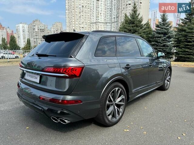 Серый Ауди SQ7, объемом двигателя 4 л и пробегом 85 тыс. км за 92200 $, фото 10 на Automoto.ua