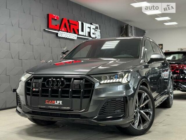 Серый Ауди SQ7, объемом двигателя 4 л и пробегом 74 тыс. км за 85500 $, фото 2 на Automoto.ua