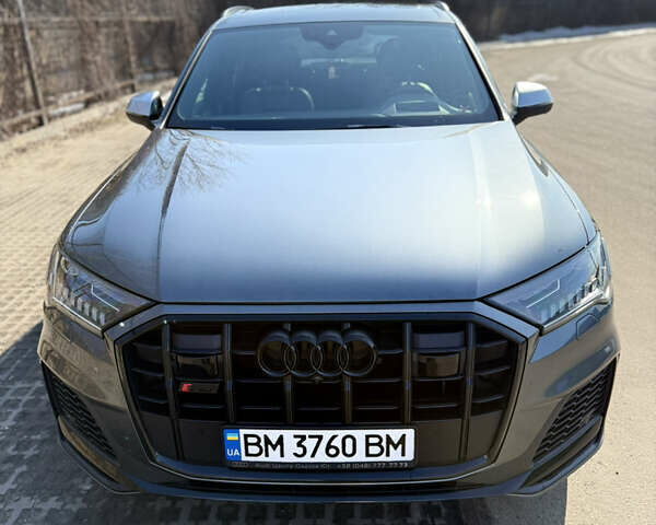 Сірий Ауді SQ7, об'ємом двигуна 3.96 л та пробігом 73 тис. км за 85000 $, фото 2 на Automoto.ua