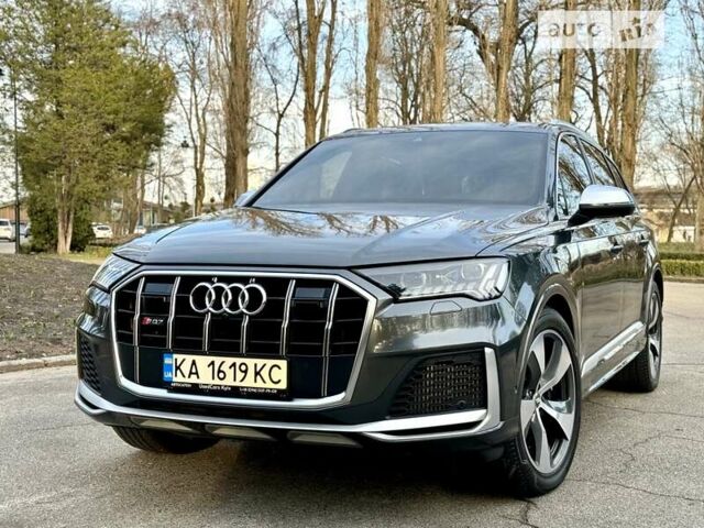 Сірий Ауді SQ7, об'ємом двигуна 4 л та пробігом 99 тис. км за 84500 $, фото 2 на Automoto.ua