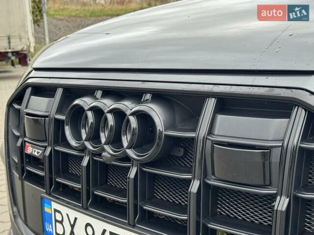Сірий Ауді SQ7, об'ємом двигуна 4 л та пробігом 113 тис. км за 71900 $, фото 12 на Automoto.ua