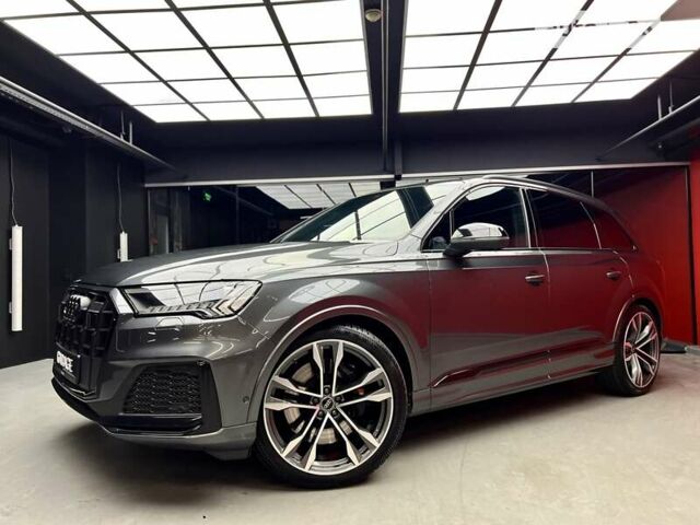 Сірий Ауді SQ7, об'ємом двигуна 4 л та пробігом 69 тис. км за 84700 $, фото 5 на Automoto.ua