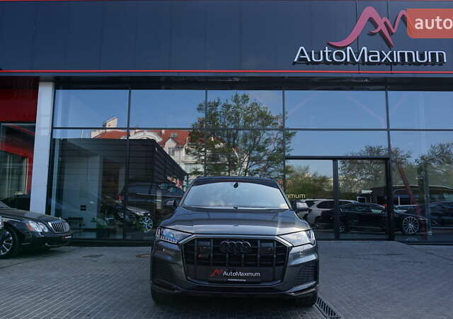 Сірий Ауді SQ7, об'ємом двигуна 3.96 л та пробігом 82 тис. км за 87900 $, фото 1 на Automoto.ua