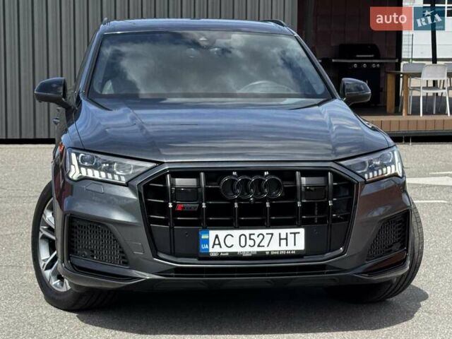 Сірий Ауді SQ7, об'ємом двигуна 4 л та пробігом 65 тис. км за 89900 $, фото 29 на Automoto.ua
