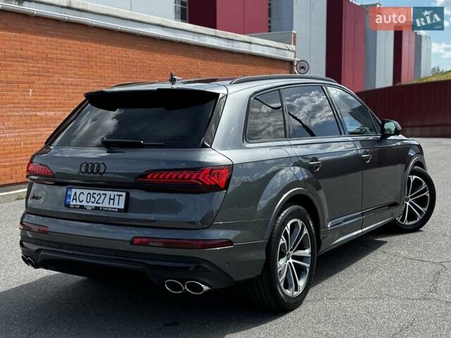 Сірий Ауді SQ7, об'ємом двигуна 4 л та пробігом 65 тис. км за 89900 $, фото 38 на Automoto.ua