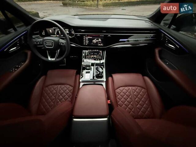 Серый Ауди SQ7, объемом двигателя 4 л и пробегом 24 тыс. км за 112950 $, фото 93 на Automoto.ua