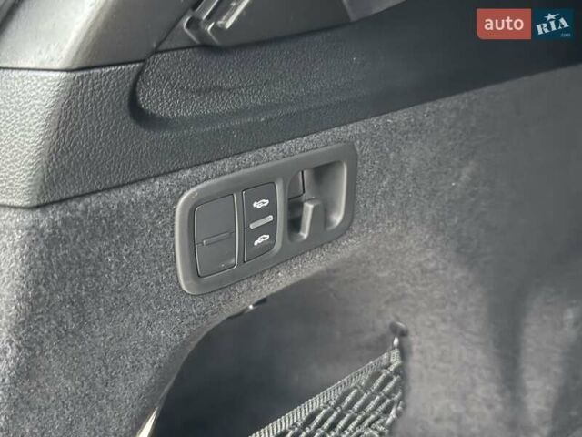 Серый Ауди SQ7, объемом двигателя 4 л и пробегом 24 тыс. км за 112950 $, фото 81 на Automoto.ua