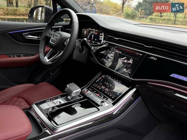 Серый Ауди SQ7, объемом двигателя 4 л и пробегом 24 тыс. км за 112950 $, фото 104 на Automoto.ua