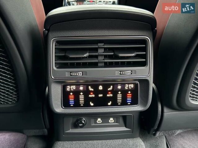 Серый Ауди SQ7, объемом двигателя 4 л и пробегом 24 тыс. км за 112950 $, фото 91 на Automoto.ua