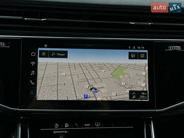 Сірий Ауді SQ7, об'ємом двигуна 4 л та пробігом 1 тис. км за 103500 $, фото 56 на Automoto.ua