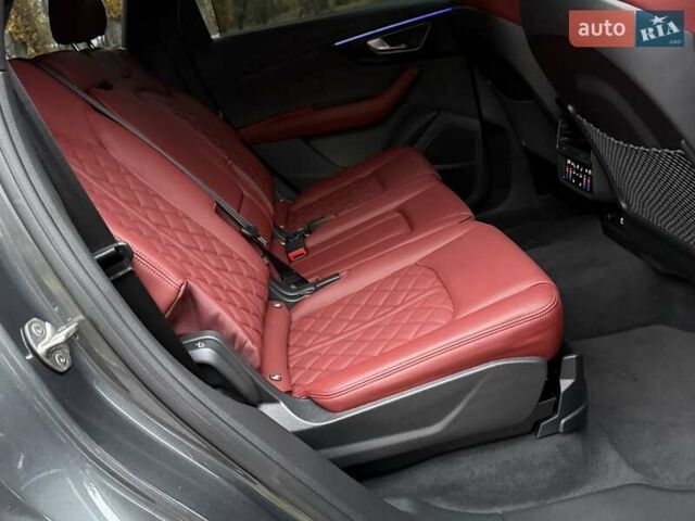 Серый Ауди SQ7, объемом двигателя 4 л и пробегом 24 тыс. км за 112950 $, фото 89 на Automoto.ua