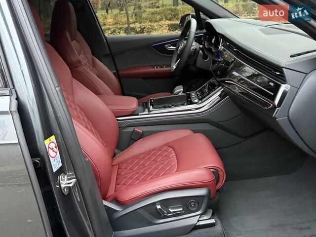 Серый Ауди SQ7, объемом двигателя 4 л и пробегом 24 тыс. км за 112950 $, фото 99 на Automoto.ua