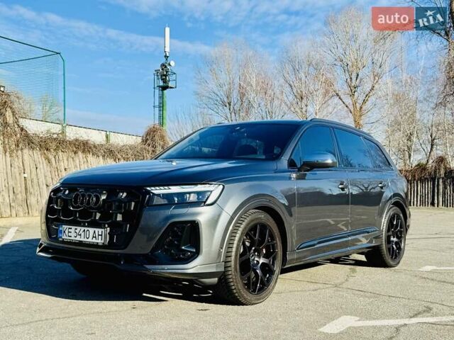 Сірий Ауді SQ7, об'ємом двигуна 4 л та пробігом 11 тис. км за 97500 $, фото 56 на Automoto.ua