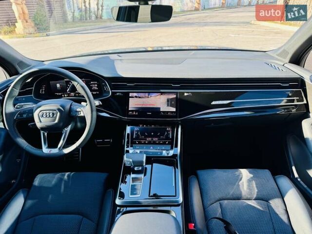 Сірий Ауді SQ7, об'ємом двигуна 4 л та пробігом 11 тис. км за 97500 $, фото 37 на Automoto.ua