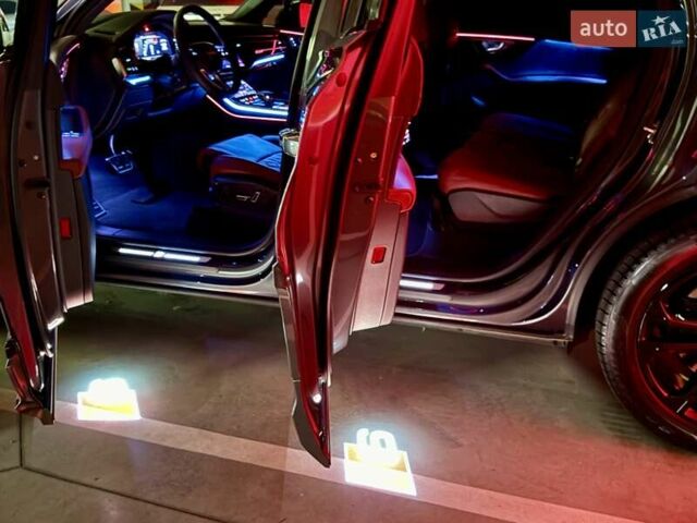 Серый Ауди SQ7, объемом двигателя 4 л и пробегом 24 тыс. км за 112950 $, фото 75 на Automoto.ua