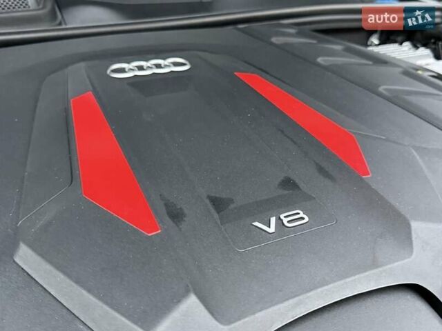 Серый Ауди SQ7, объемом двигателя 4 л и пробегом 24 тыс. км за 112950 $, фото 54 на Automoto.ua