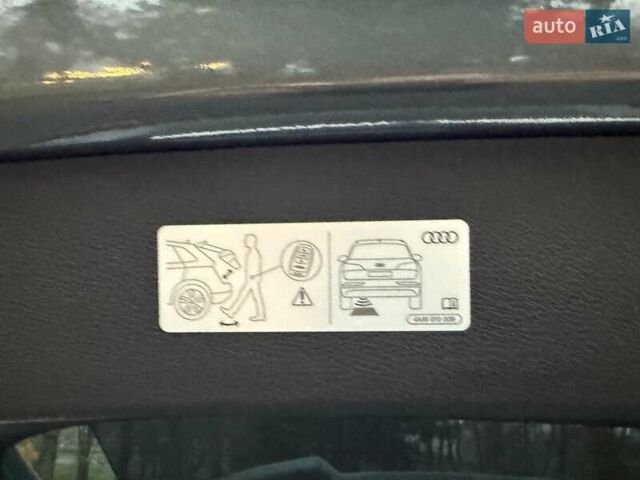Серый Ауди SQ7, объемом двигателя 4 л и пробегом 24 тыс. км за 112950 $, фото 84 на Automoto.ua