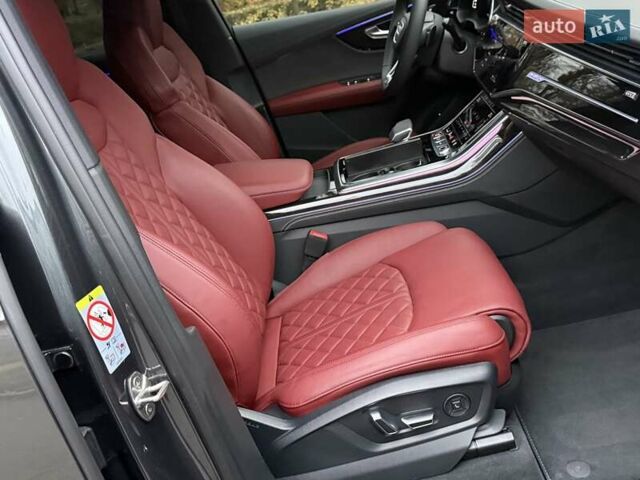 Серый Ауди SQ7, объемом двигателя 4 л и пробегом 24 тыс. км за 112950 $, фото 97 на Automoto.ua