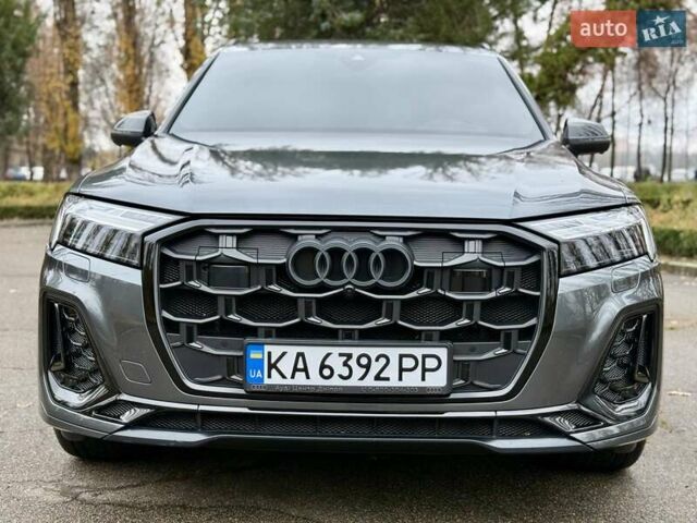 Серый Ауди SQ7, объемом двигателя 4 л и пробегом 24 тыс. км за 112950 $, фото 1 на Automoto.ua