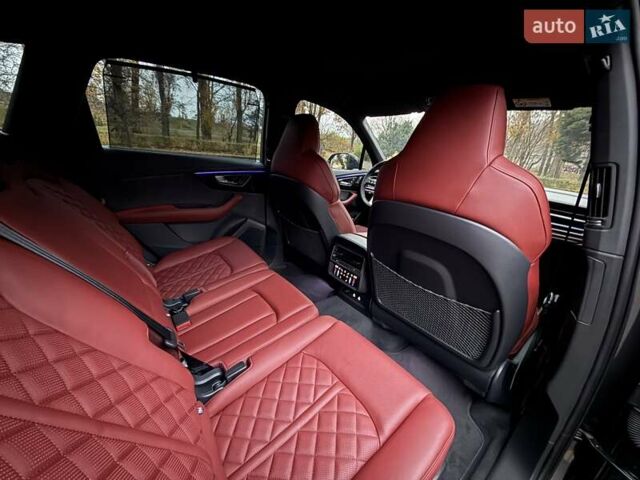 Серый Ауди SQ7, объемом двигателя 4 л и пробегом 24 тыс. км за 112950 $, фото 90 на Automoto.ua