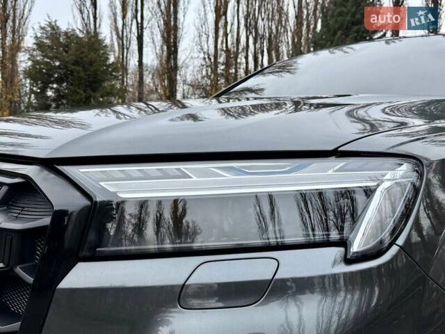 Серый Ауди SQ7, объемом двигателя 4 л и пробегом 24 тыс. км за 112950 $, фото 30 на Automoto.ua