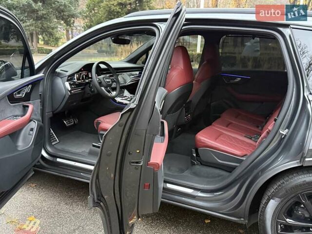 Серый Ауди SQ7, объемом двигателя 4 л и пробегом 24 тыс. км за 112950 $, фото 79 на Automoto.ua