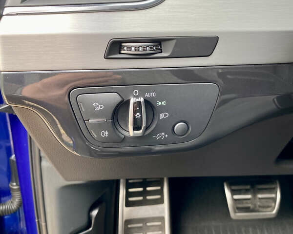 Синий Ауди SQ7, объемом двигателя 3.96 л и пробегом 220 тыс. км за 38000 $, фото 35 на Automoto.ua