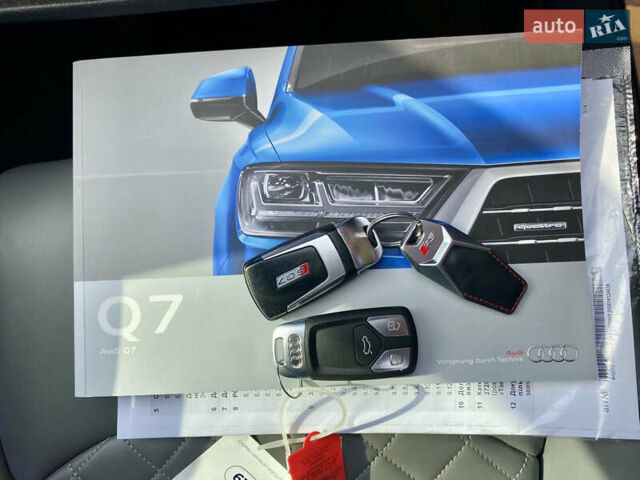 Синій Ауді SQ7, об'ємом двигуна 3.96 л та пробігом 220 тис. км за 38500 $, фото 48 на Automoto.ua