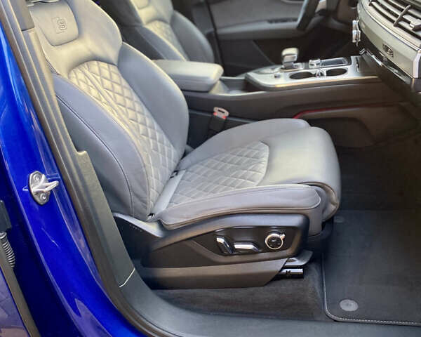 Синий Ауди SQ7, объемом двигателя 3.96 л и пробегом 220 тыс. км за 38000 $, фото 29 на Automoto.ua