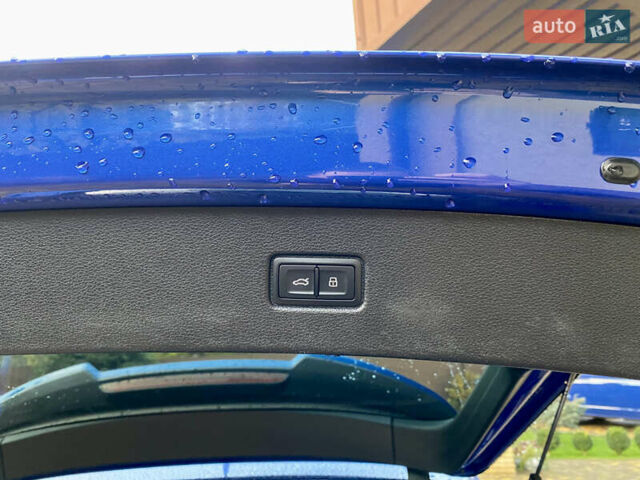 Синий Ауди SQ7, объемом двигателя 3.96 л и пробегом 220 тыс. км за 38000 $, фото 32 на Automoto.ua