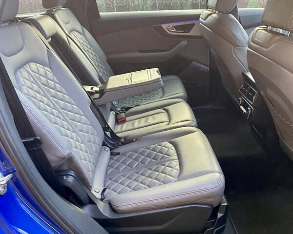Синий Ауди SQ7, объемом двигателя 3.96 л и пробегом 220 тыс. км за 38000 $, фото 25 на Automoto.ua