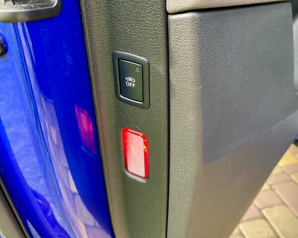 Синий Ауди SQ7, объемом двигателя 3.96 л и пробегом 220 тыс. км за 38000 $, фото 40 на Automoto.ua