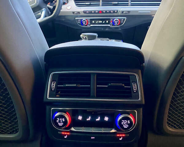 Синий Ауди SQ7, объемом двигателя 3.96 л и пробегом 220 тыс. км за 38000 $, фото 24 на Automoto.ua