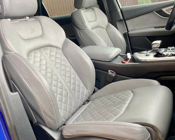Синій Ауді SQ7, об'ємом двигуна 3.96 л та пробігом 220 тис. км за 38500 $, фото 26 на Automoto.ua