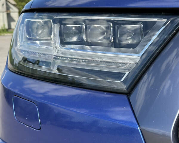Синий Ауди SQ7, объемом двигателя 3.96 л и пробегом 162 тыс. км за 59999 $, фото 21 на Automoto.ua
