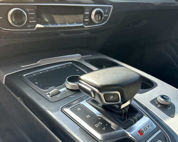 Синий Ауди SQ7, объемом двигателя 3.96 л и пробегом 162 тыс. км за 59999 $, фото 40 на Automoto.ua