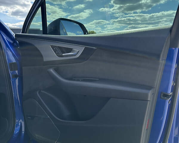 Синий Ауди SQ7, объемом двигателя 3.96 л и пробегом 162 тыс. км за 59999 $, фото 38 на Automoto.ua