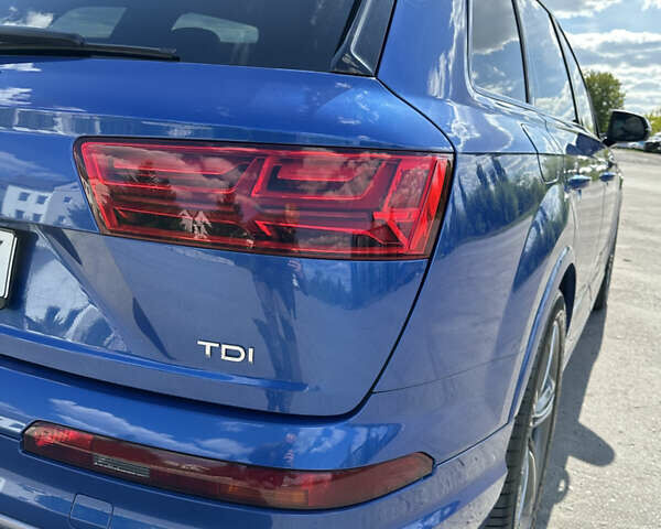 Синий Ауди SQ7, объемом двигателя 3.96 л и пробегом 162 тыс. км за 59999 $, фото 14 на Automoto.ua