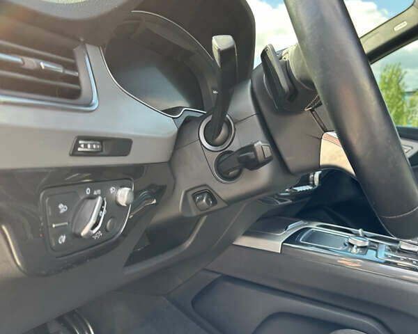 Синий Ауди SQ7, объемом двигателя 3.96 л и пробегом 162 тыс. км за 59999 $, фото 35 на Automoto.ua
