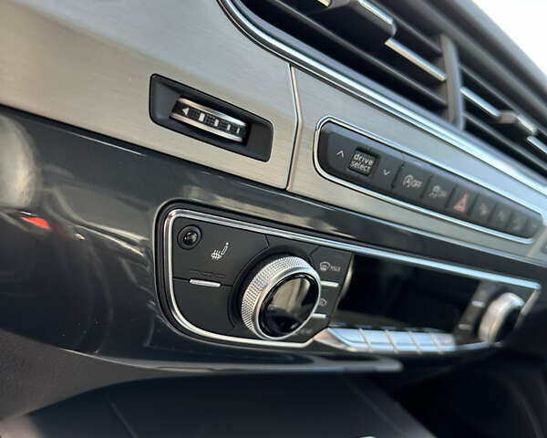 Синий Ауди SQ7, объемом двигателя 3.96 л и пробегом 162 тыс. км за 59999 $, фото 42 на Automoto.ua